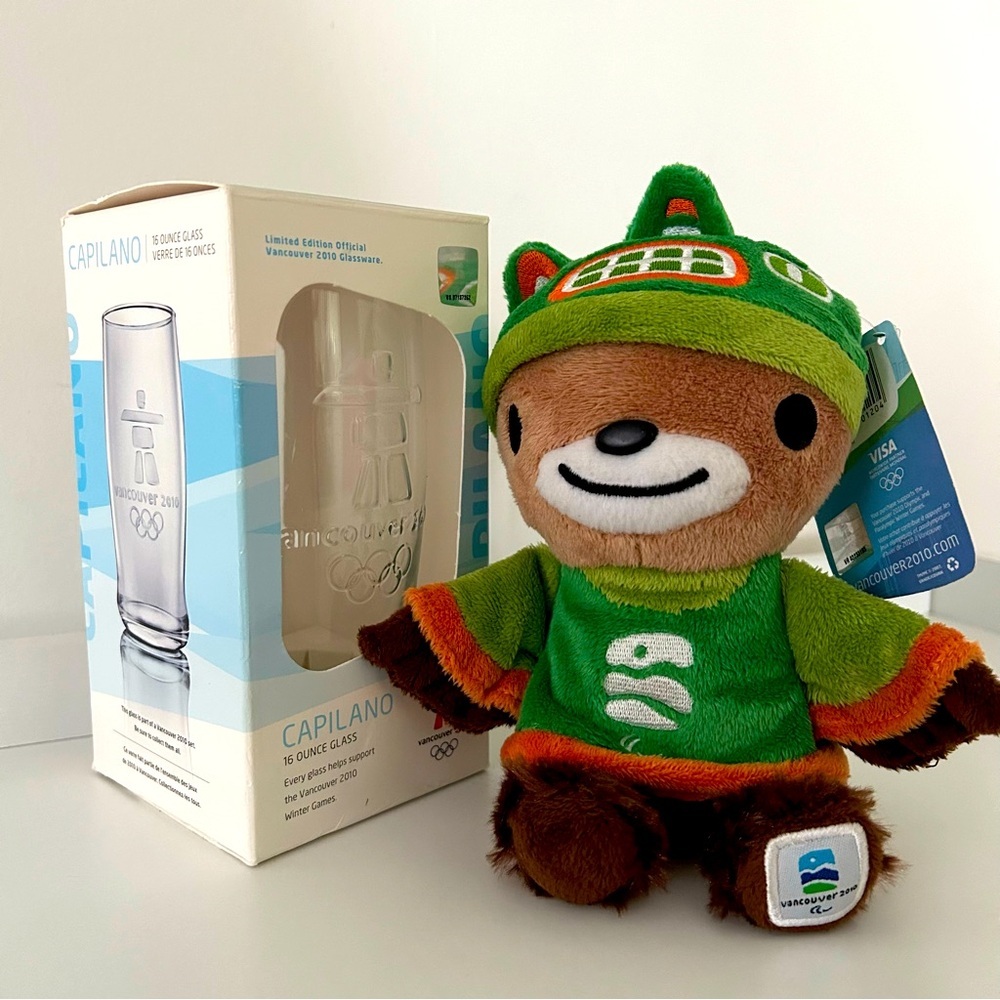 Vancouver Winter Olympics 2010 Collection Plush Mascot & Collectors Glass In Box